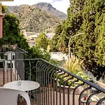 Maremonti Apartment
