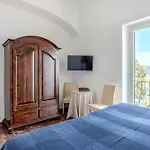 Maremonti Apartment