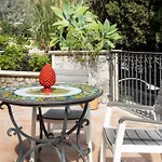 Maremonti Apartment