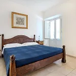 Apartment Maremonti *