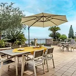 Maremonti Apartment